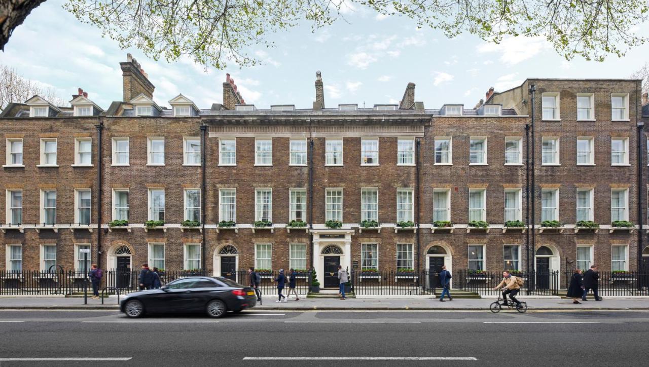 The Academy - Small Luxury Hotels Of The World London Luaran gambar The main building of the Royal Society, Carlton Gardens, London