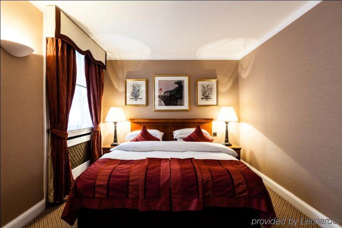The Academy - Small Luxury Hotels Of The World London Luaran gambar A bedroom at the hotel