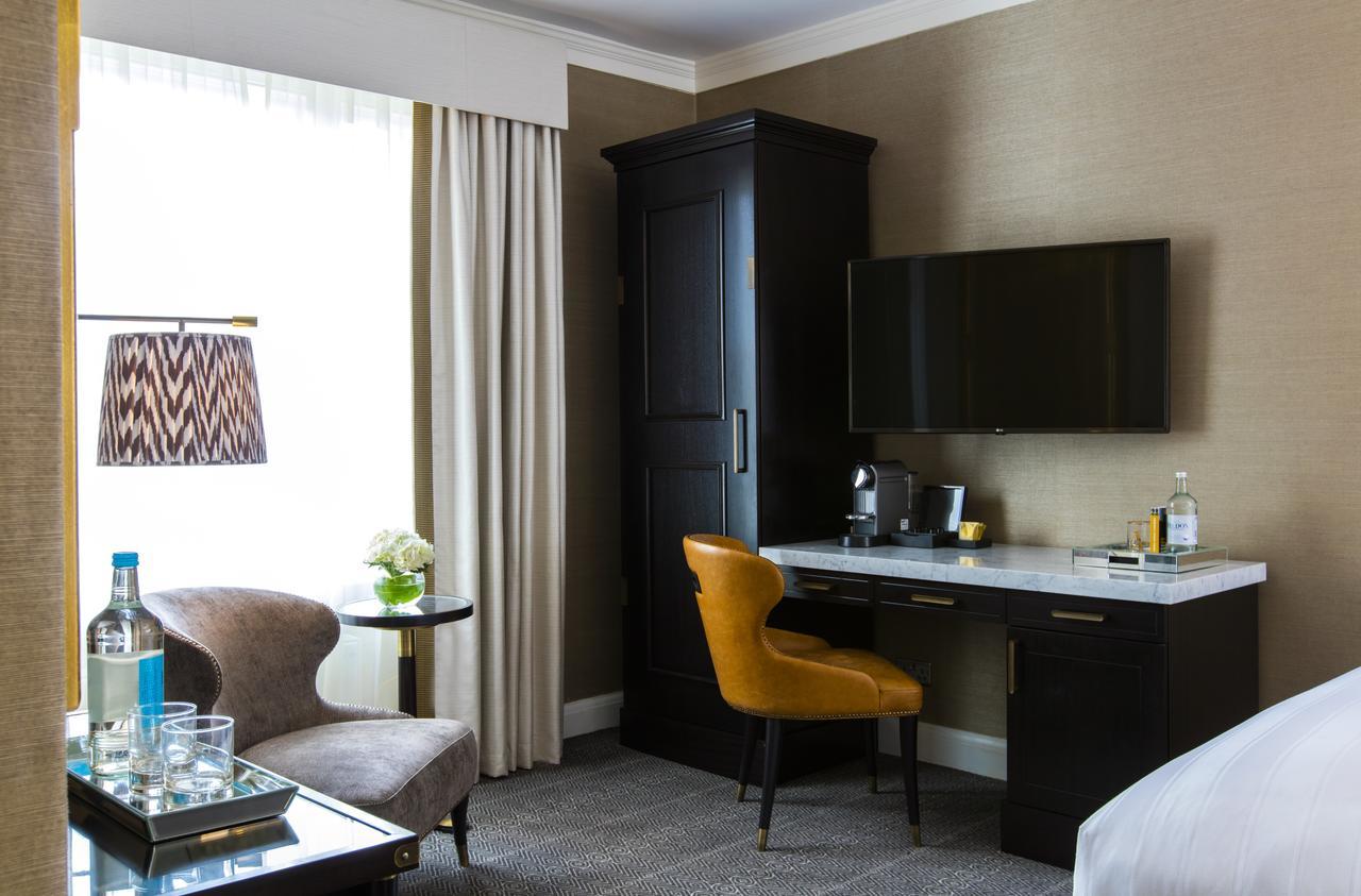 The Academy - Small Luxury Hotels Of The World London Luaran gambar A room at the hotel